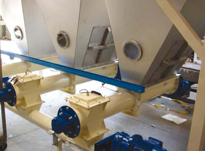 攪拌站螺旋輸送機(jī).jpg 攪拌站螺旋輸送機(jī).jpg