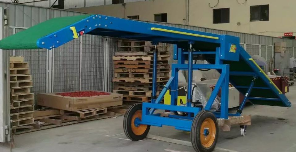 裝車(chē)廣西皮帶輸送機(jī).jpg 裝車(chē)廣西皮帶輸送機(jī).jpg