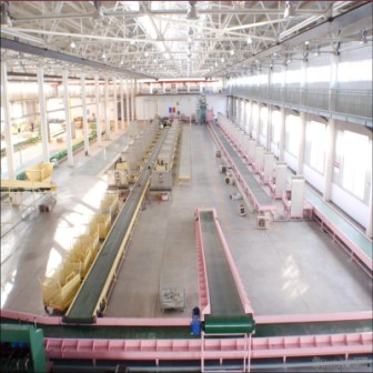 龍口煙臺(tái)皮帶輸送機(jī)生產(chǎn)線.jpg 龍口煙臺(tái)皮帶輸送機(jī)生產(chǎn)線.jpg