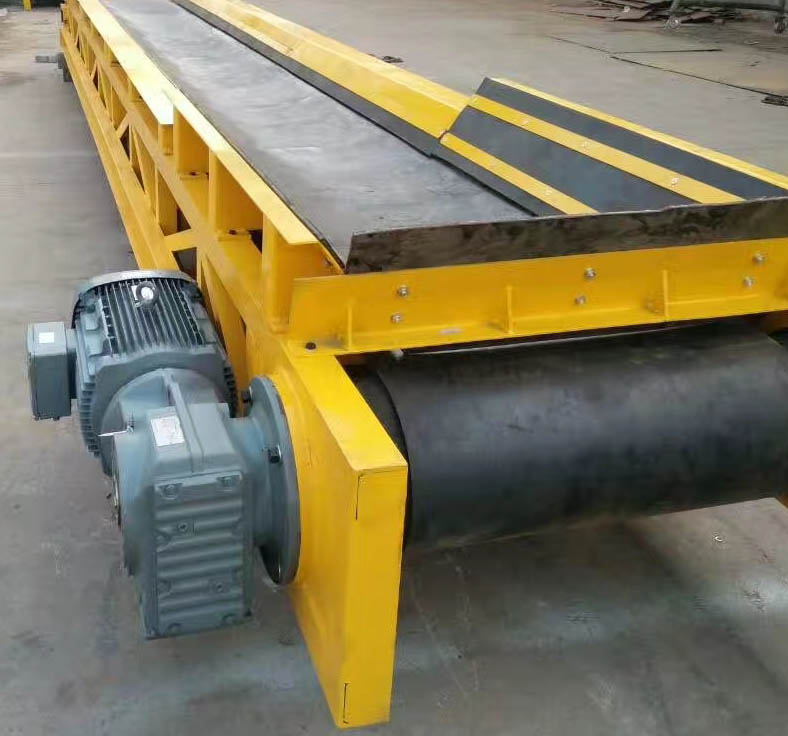 傳送帶輸送機(jī) (2).jpg