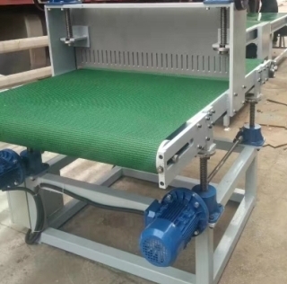 td75帶式輸送機(jī).jpg td75帶式輸送機(jī).jpg