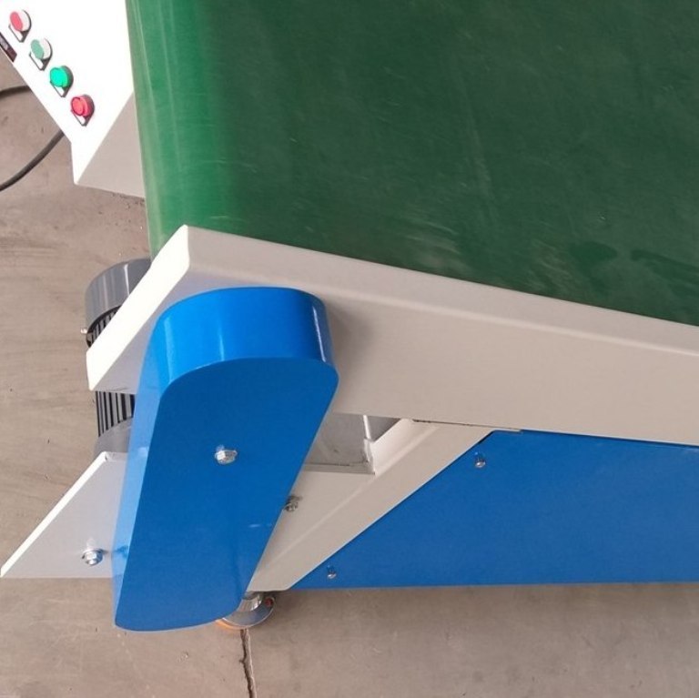 帶式輸送機(jī)84.jpg 帶式輸送機(jī)84.jpg